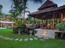 Villa Avalon I, Bale in Garden